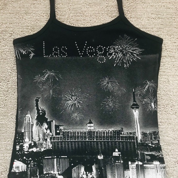 Tank-Top Style Shirt - Picture 1 of 3